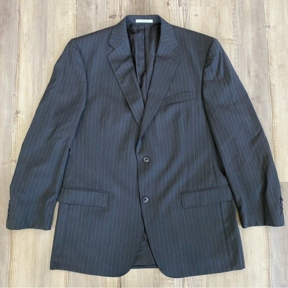 Murano Collezione for Dillards grey blazer/suit jacket pinstripe, top stitch 44L